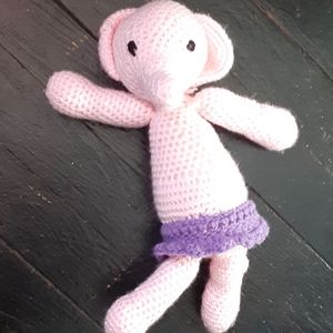 Knit elephant